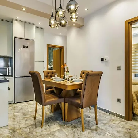 The Hidden Gem - Elegant Island Retreat *